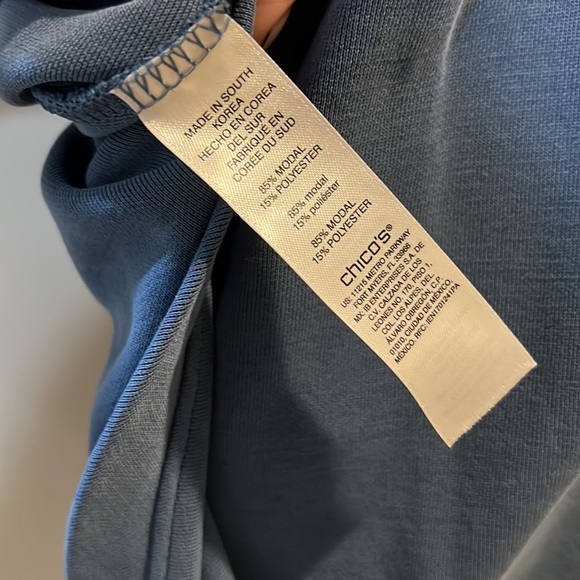 Chico’s Blue Top - Picture 5 of 5
